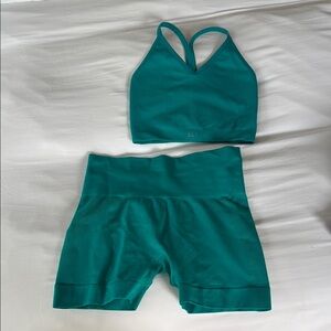 SET Active Vibrant Teal Sportswear Set